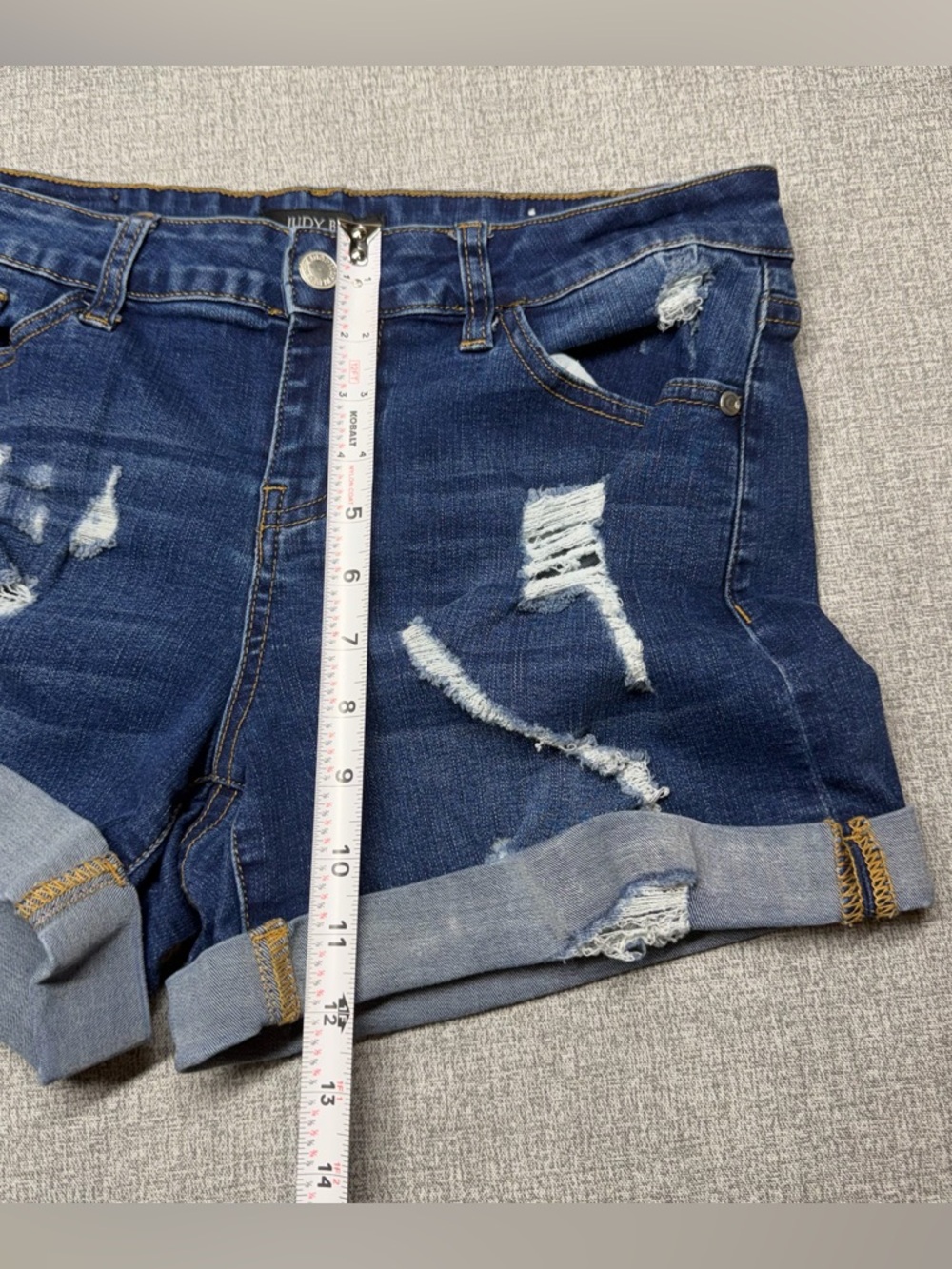 Judy Blue Mid Rise Distressed Cuffed Denim Shorts Size Large - Picture 8 of 10